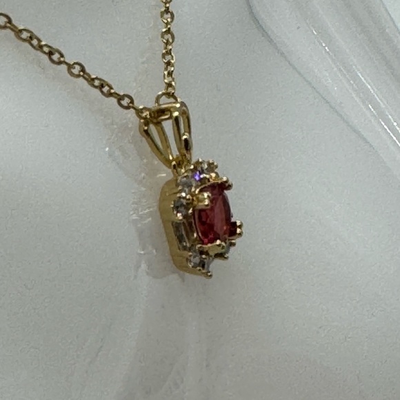 Stunning Pink 8mm Crystal made with Swarovski Crystals set in Gold Pendant - Picture 7 of 11